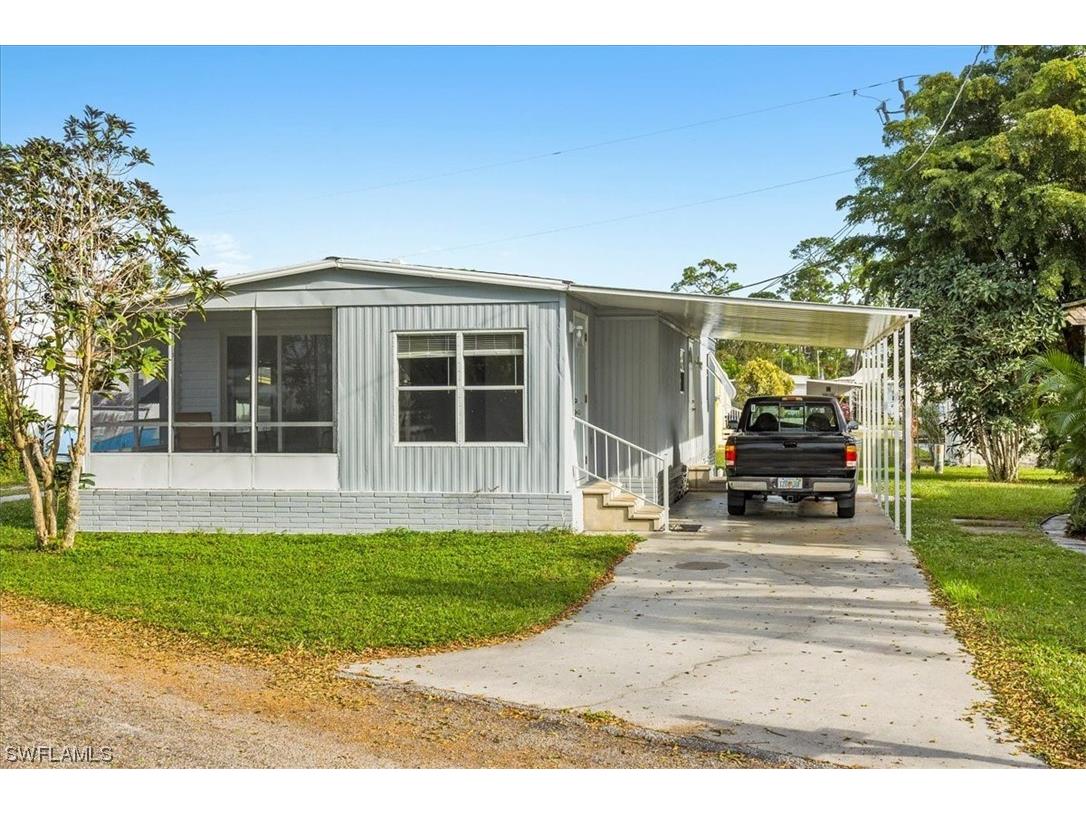 138 Flame Lane North Fort Myers FL 33917 223087617 image1