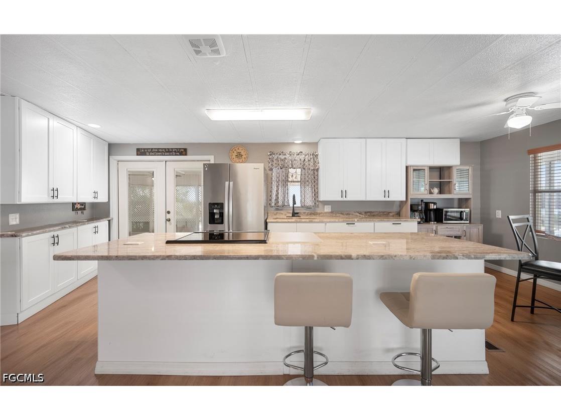 138 Lexington Avenue Fort Myers FL 33908 2026023087 image1