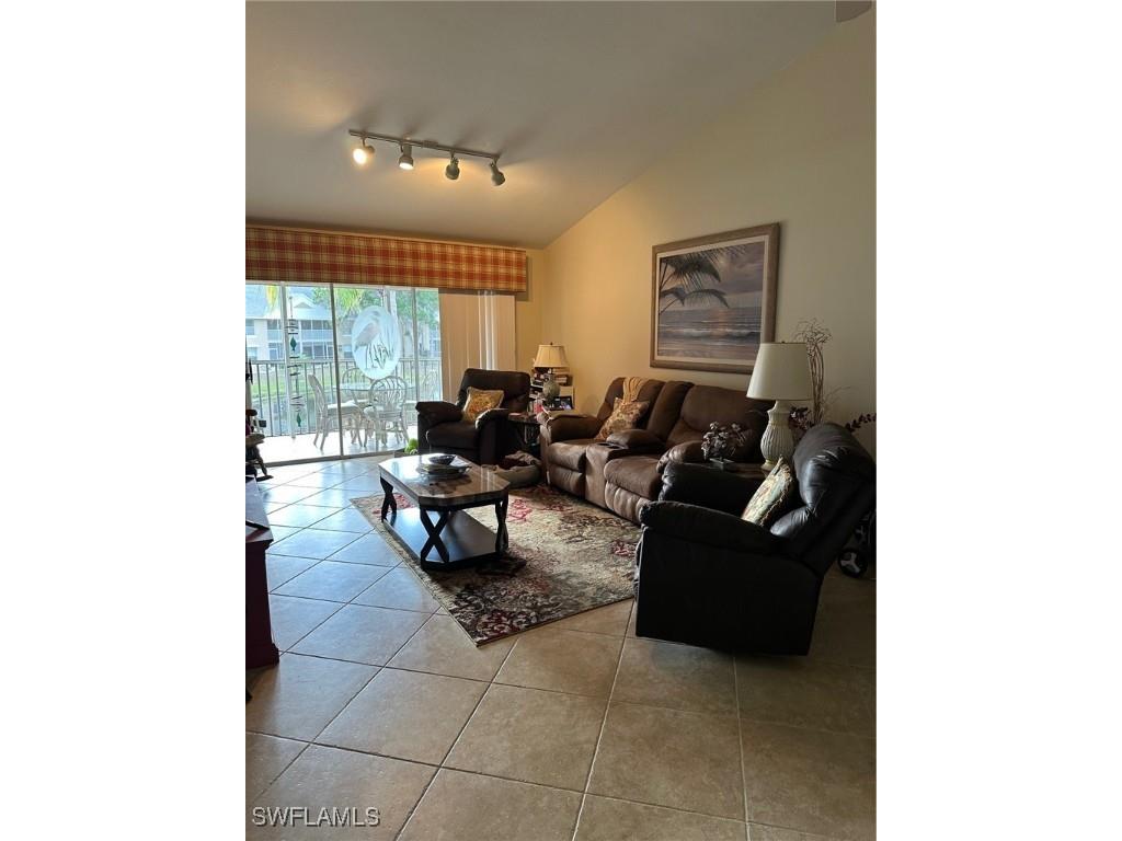 138 Pebble Shores Drive #8 Naples FL 34110 225046347 image8