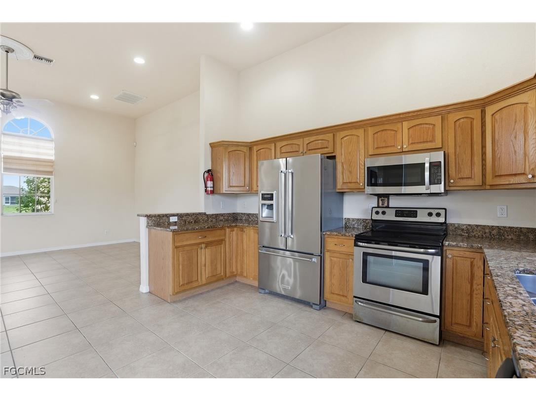 138 Pembroke Street Lehigh Acres FL 33974 2026010663 image7