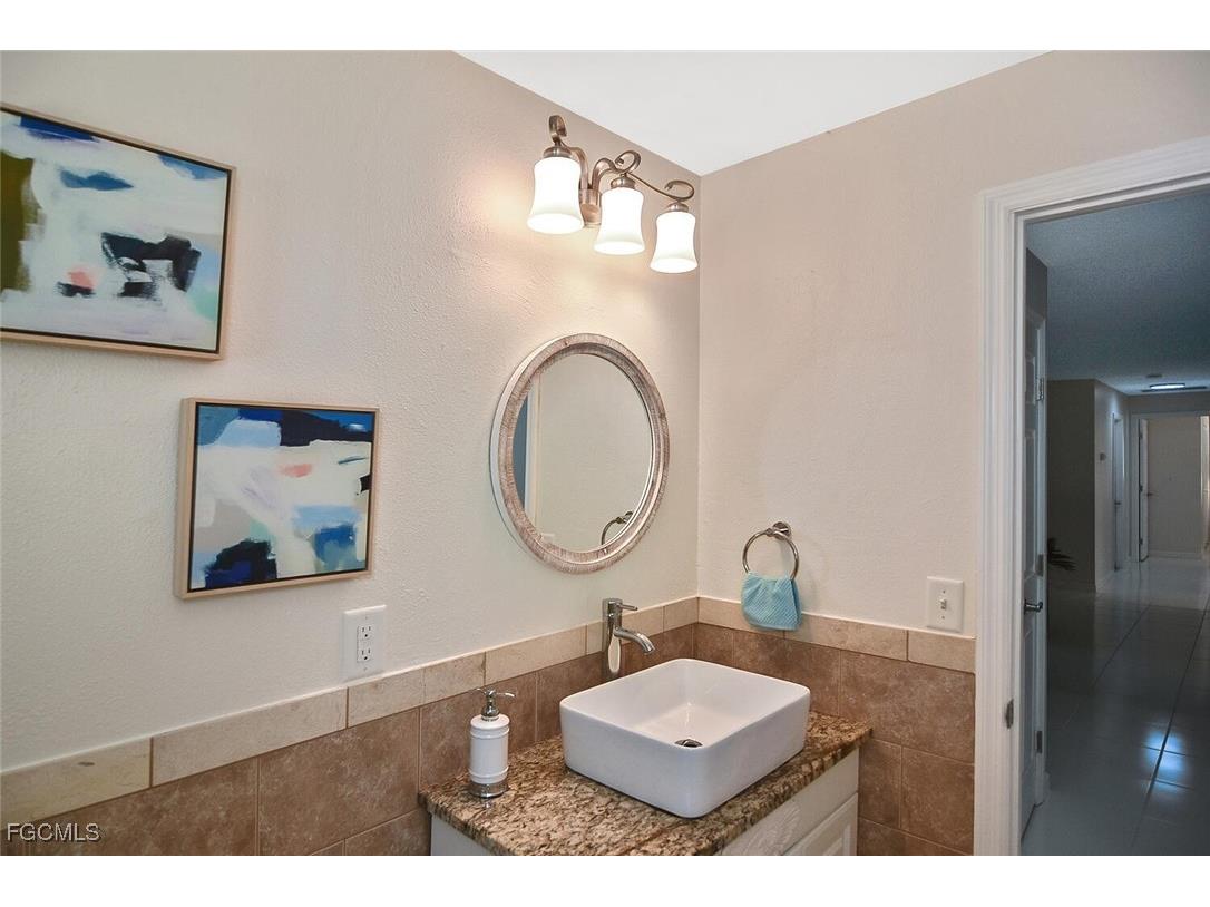 138 SE 30th Street Cape Coral FL 33904 2025010521 image5