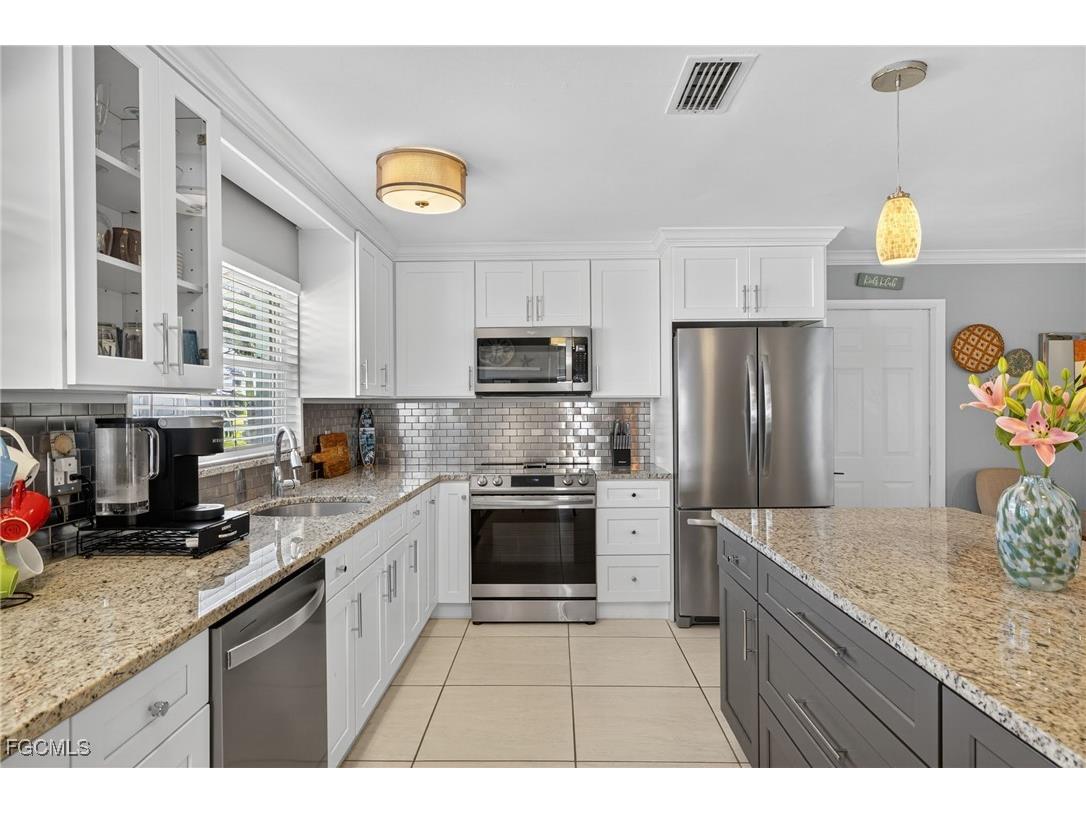 138 SE 40th Street Cape Coral FL 33904 2025005397 image14