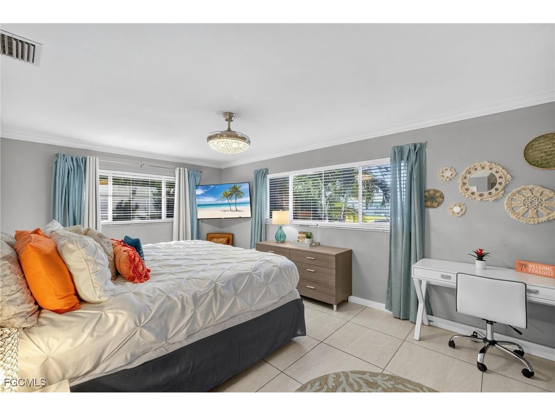 138 SE 40th Street Cape Coral FL 33904 2025005397 image19