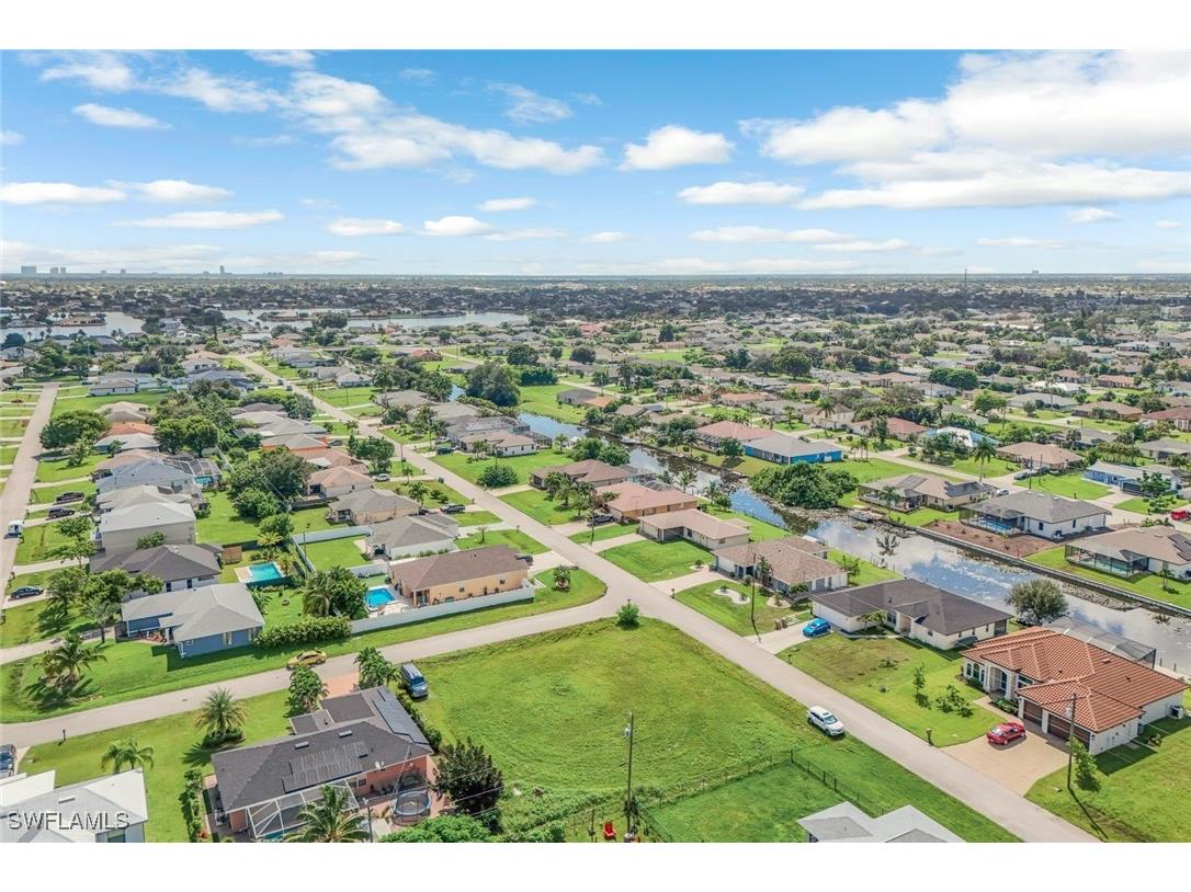 138 SE 5th Place Cape Coral FL 33990 224075391 image1