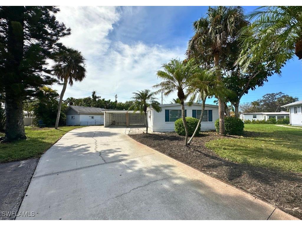 1380 Barbizon Lane Naples FL 34104 224082134 image1