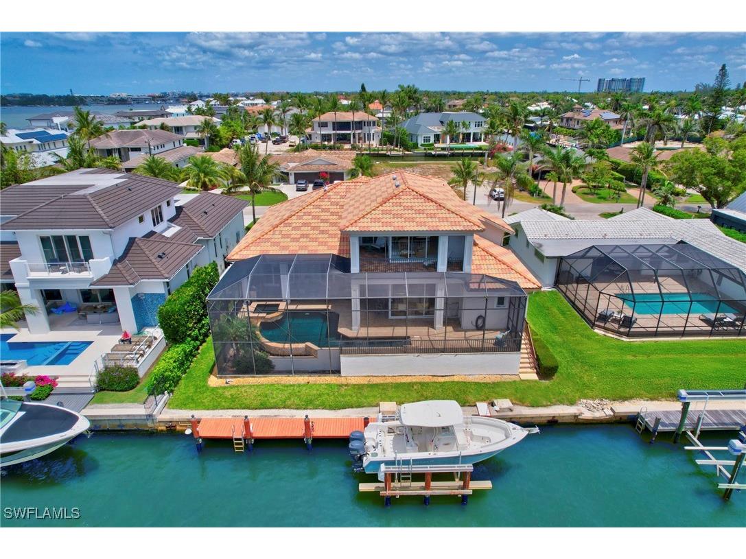 1380 Marlin Drive Naples FL 34102 225076267 image1