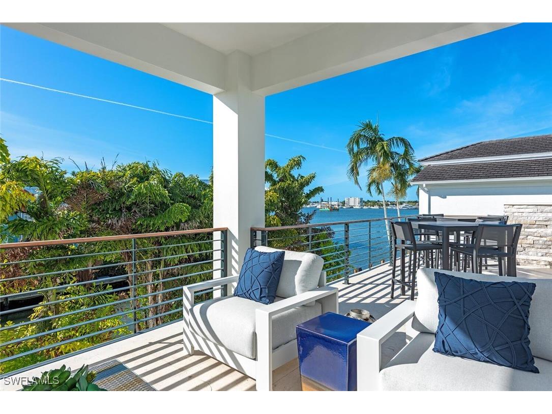 1380 Pelican Avenue Naples FL 34102 225041921 image18