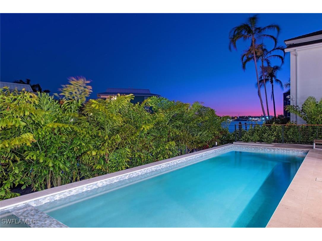 1380 Pelican Avenue Naples FL 34102 225041921 image22