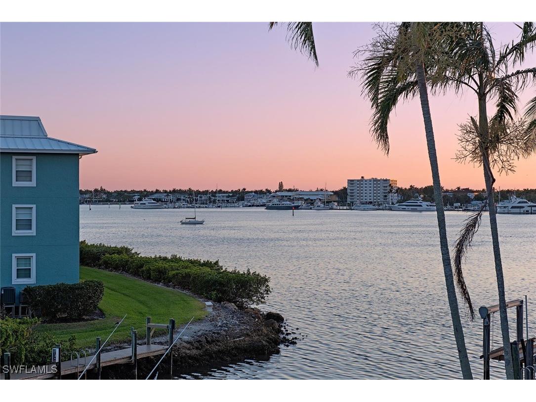 1380 Pelican Avenue Naples FL 34102 225041921 image24