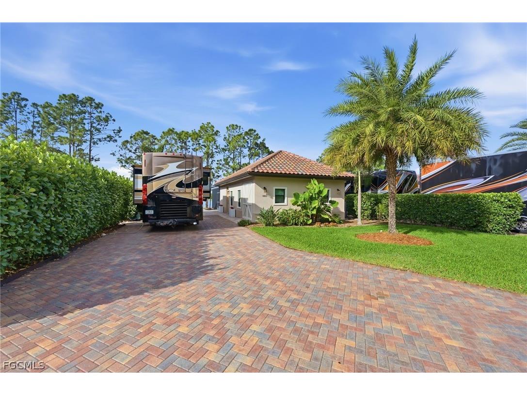 13803 Golden Palms Circle Fort Myers FL 33913 2026012953 image1