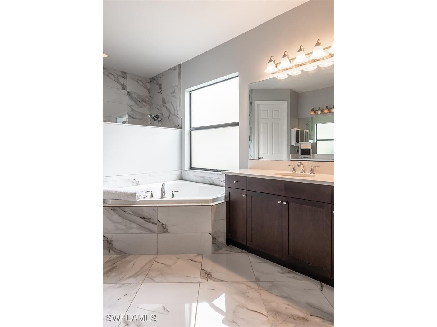 13808 Luna Drive Naples FL 34109 226002605 image19