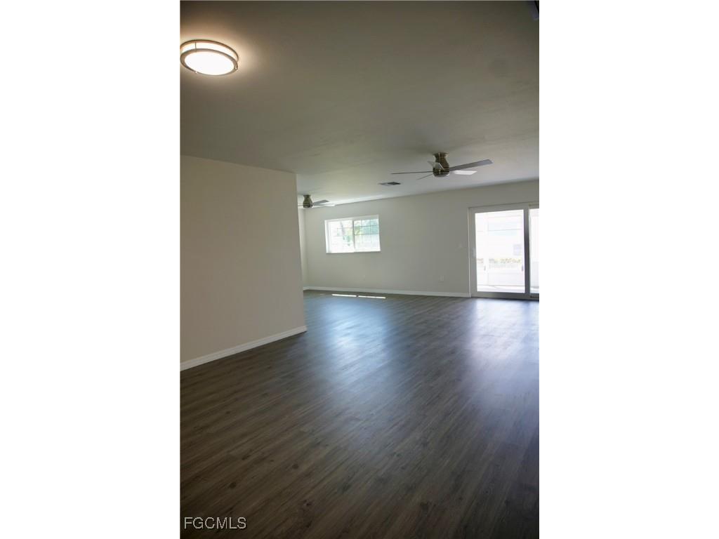 1382 Myerlee Country Club Boulevard Fort Myers FL 33919 2025012440 image10