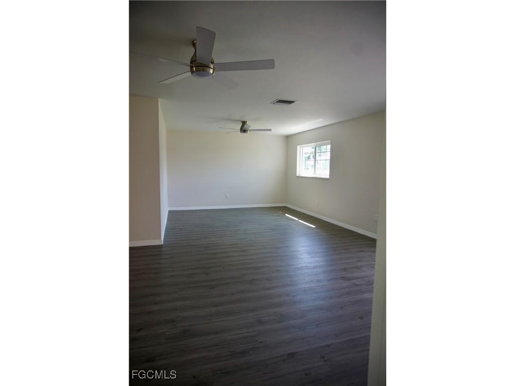 1382 Myerlee Country Club Boulevard Fort Myers FL 33919 2025012440 image11