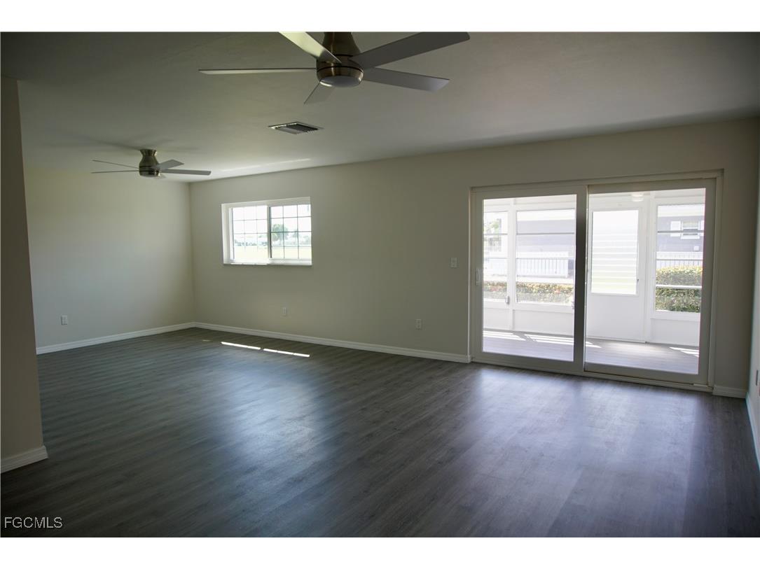 1382 Myerlee Country Club Boulevard Fort Myers FL 33919 2025012440 image13