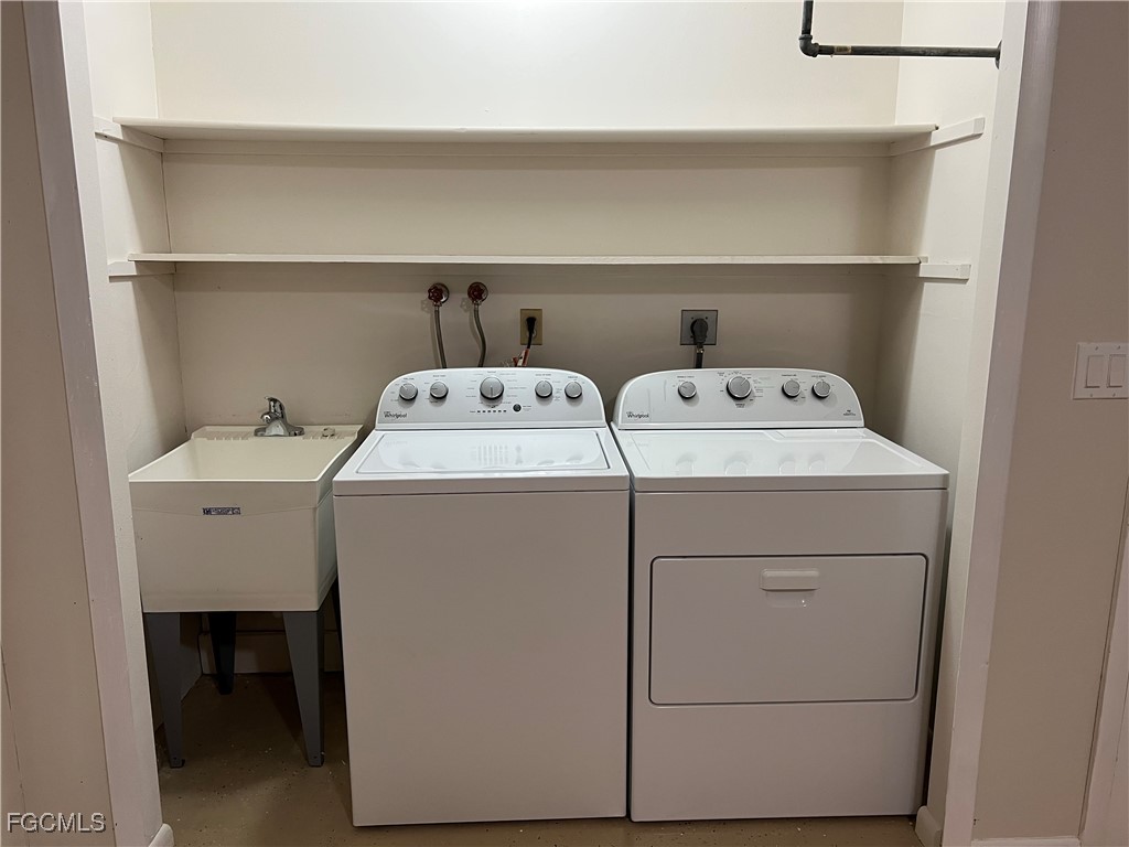 1382 Myerlee Country Club Boulevard Fort Myers FL 33919 2025012440 image24