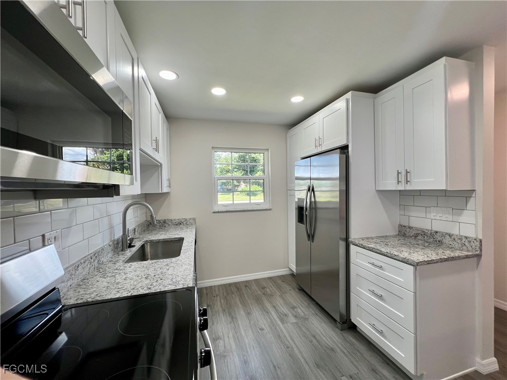 1382 Myerlee Country Club Boulevard Fort Myers FL 33919 2025012440 image7