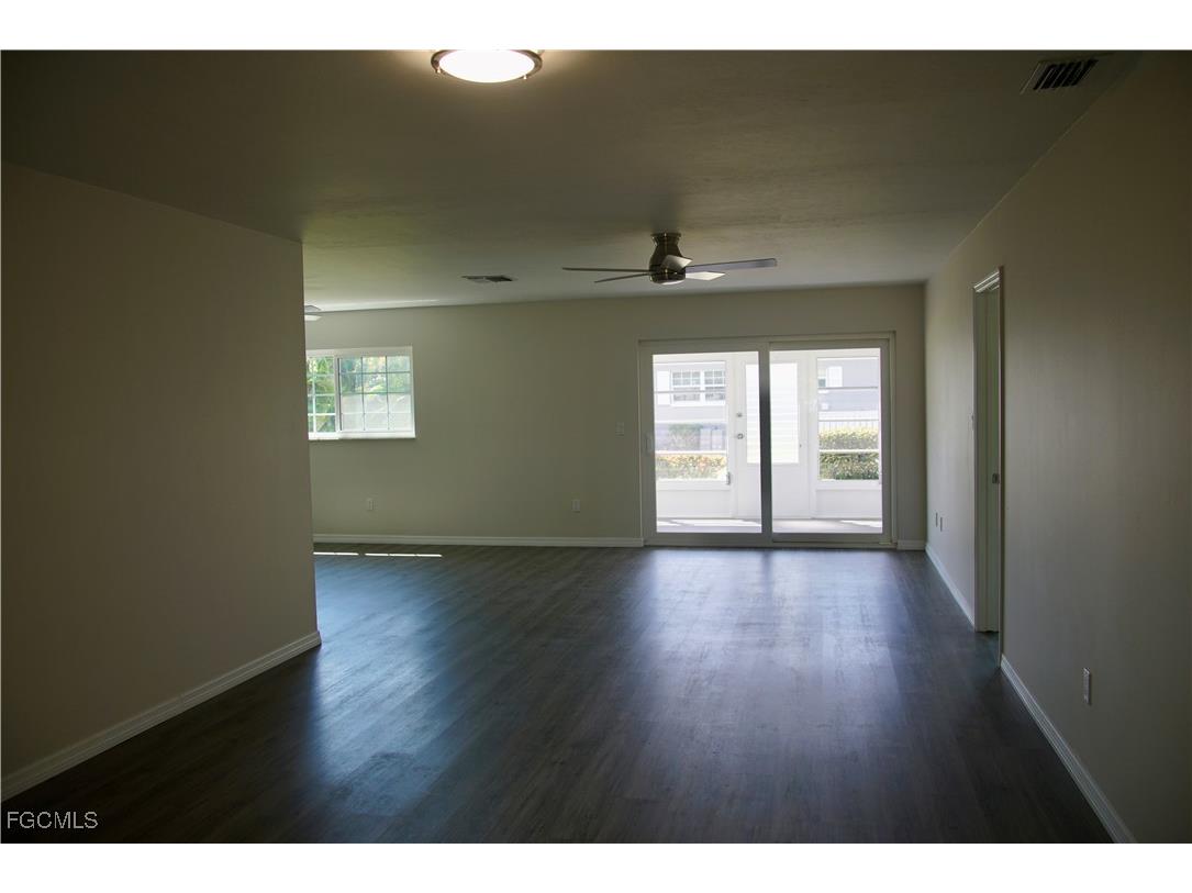 1382 Myerlee Country Club Boulevard Fort Myers FL 33919 2025012440 image9