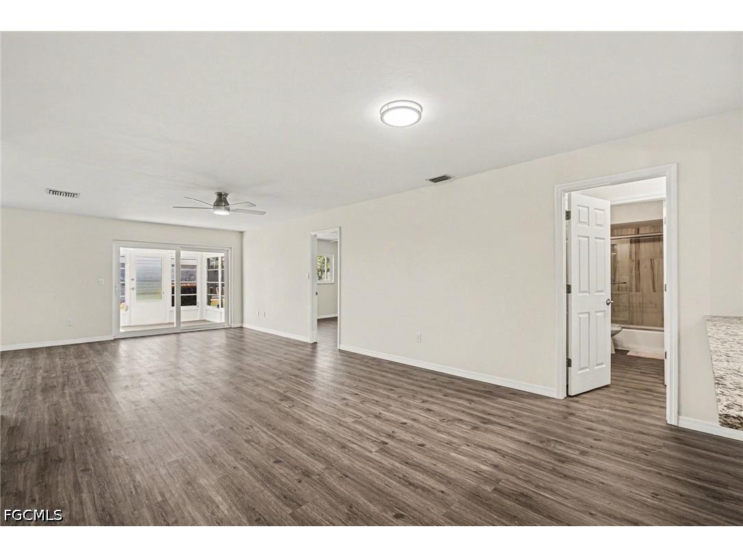 1382 Myerlee Country Club Boulevard Fort Myers FL 33919 2026019234 image4
