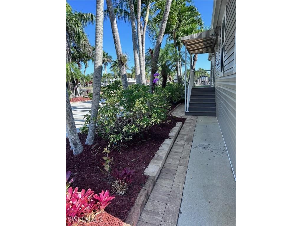 1382 Silver Lakes Boulevard Naples FL 34114 225070484 image12