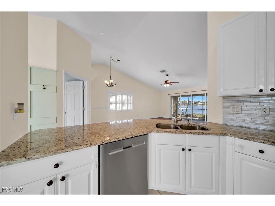 13820 White Gardenia Way Fort Myers FL 33912 2025026384 image4