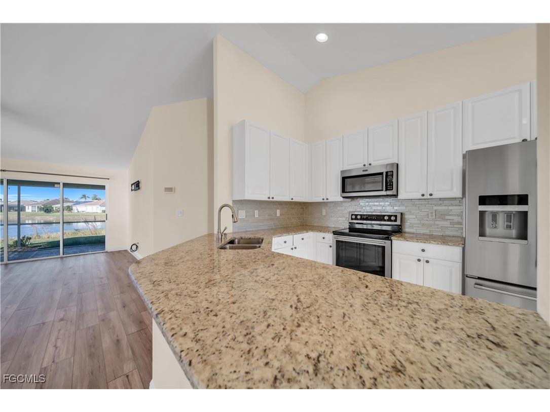 13820 White Gardenia Way Fort Myers FL 33912 2025026384 image8