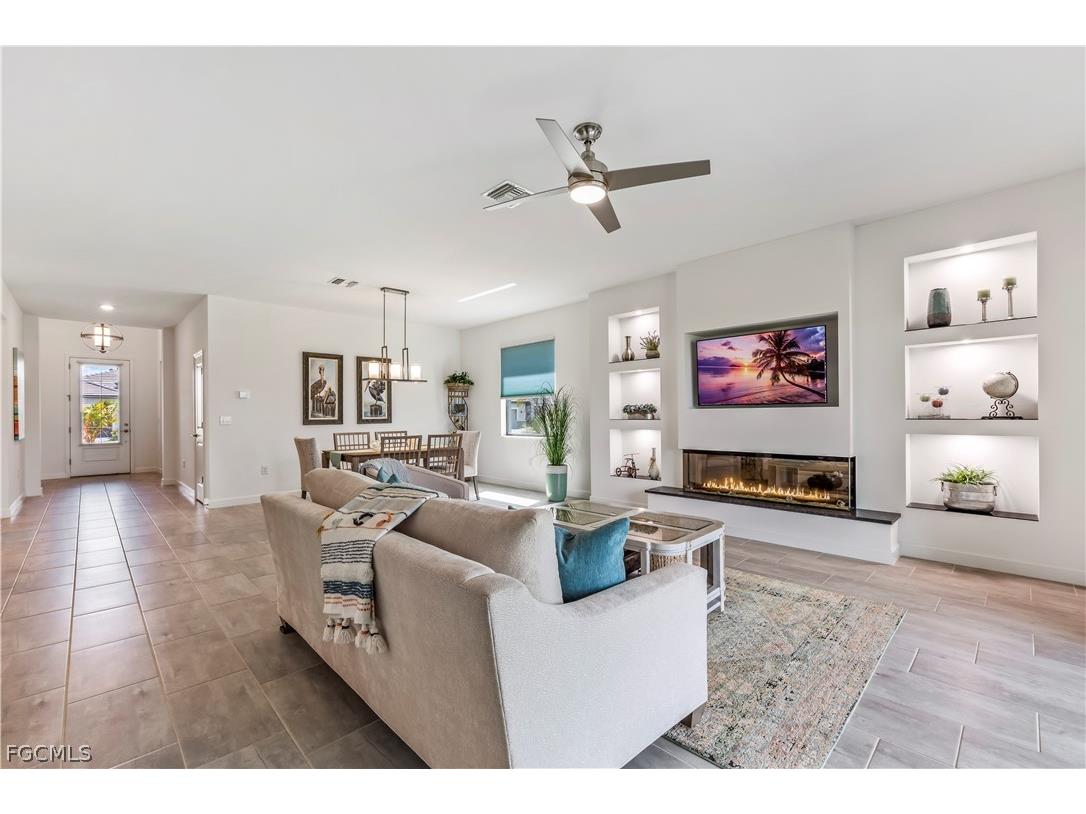13821 Pine Lodge Lane Fort Myers FL 33913 2026013401 image2