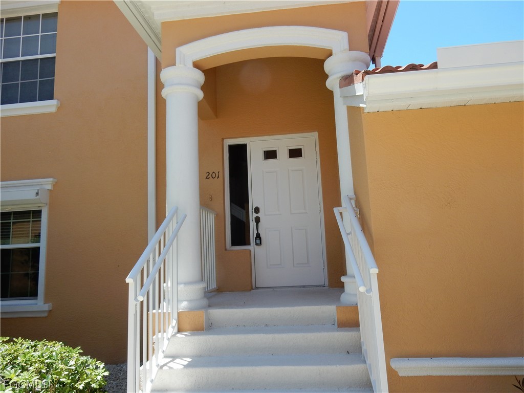 13831 Eagle Ridge Lakes Drive #201 Fort Myers FL 33912 2026013818 image2