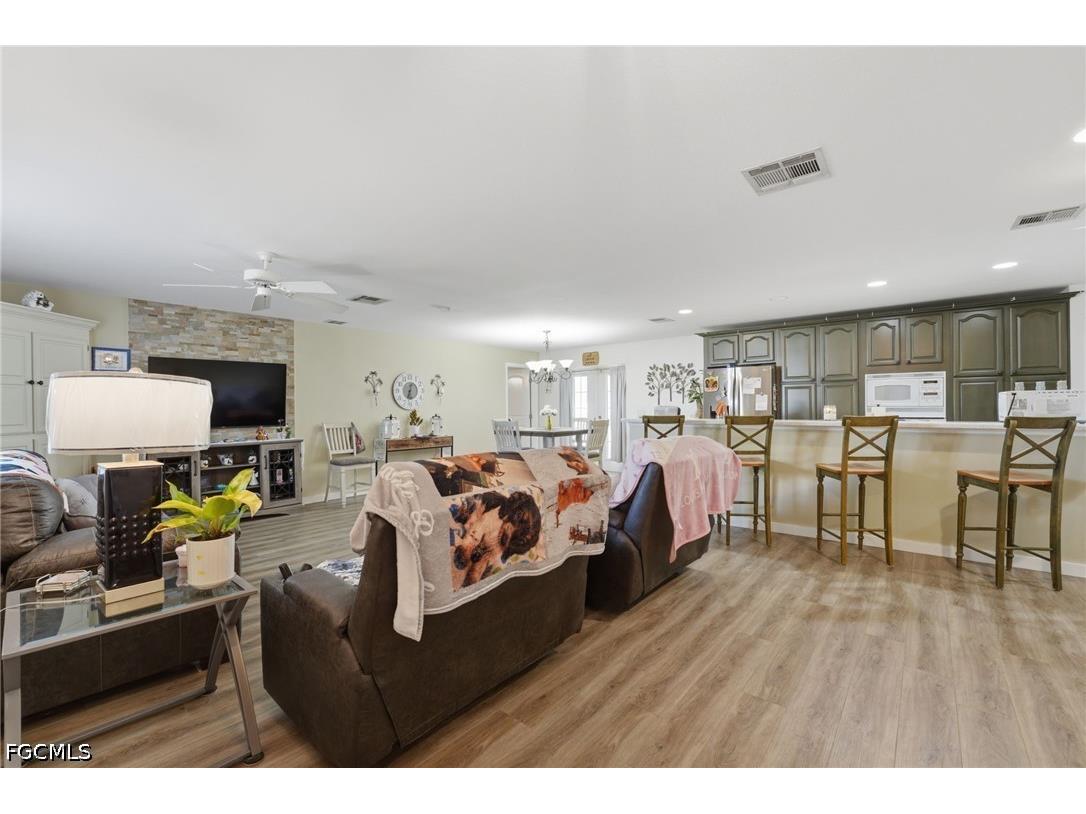 1385 Pine Avenue North Fort Myers FL 33917 2026023327 image10