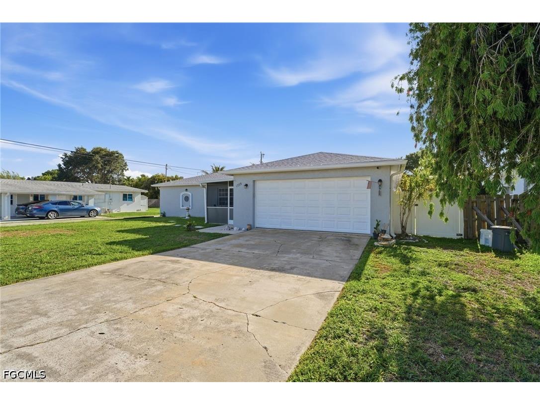 1385 Pine Avenue North Fort Myers FL 33917 2026023327 image2