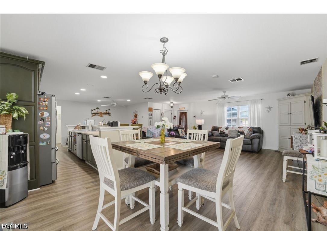 1385 Pine Avenue North Fort Myers FL 33917 2026023327 image8