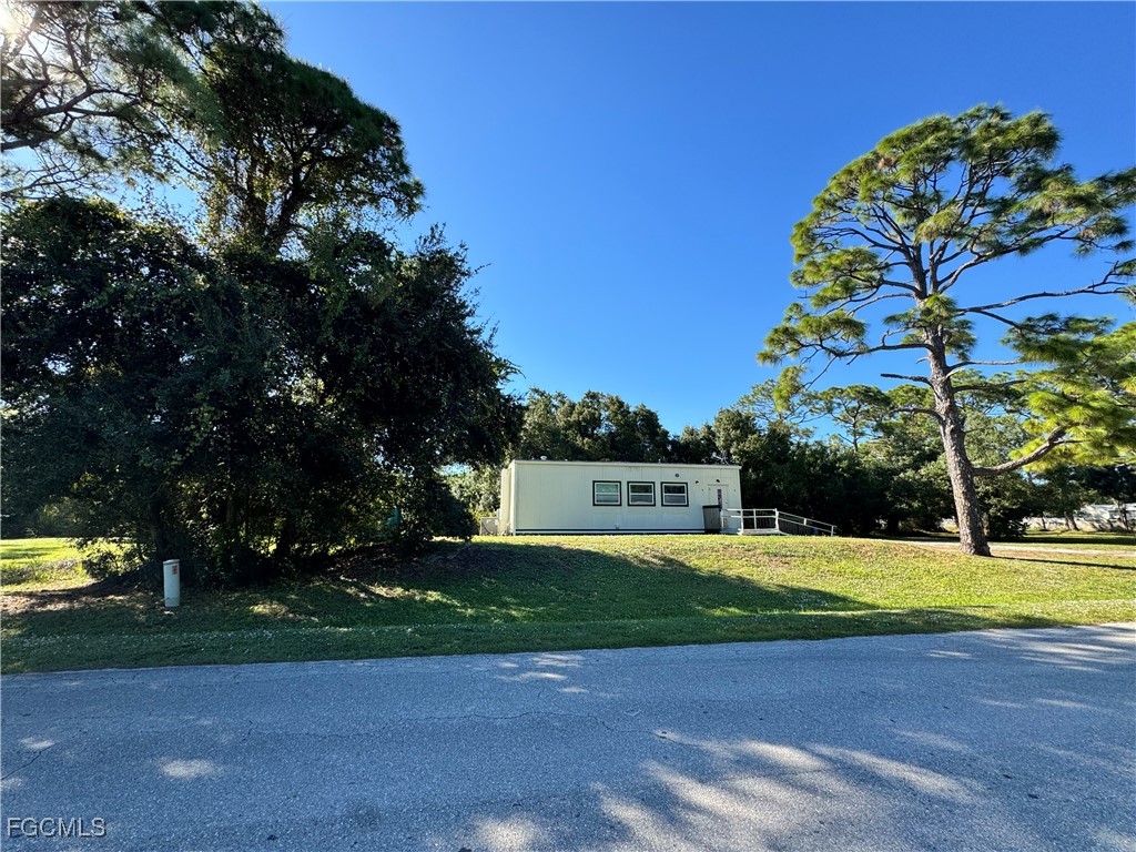 1385 Touchstone Road North Fort Myers FL 33903 2025018519 image1