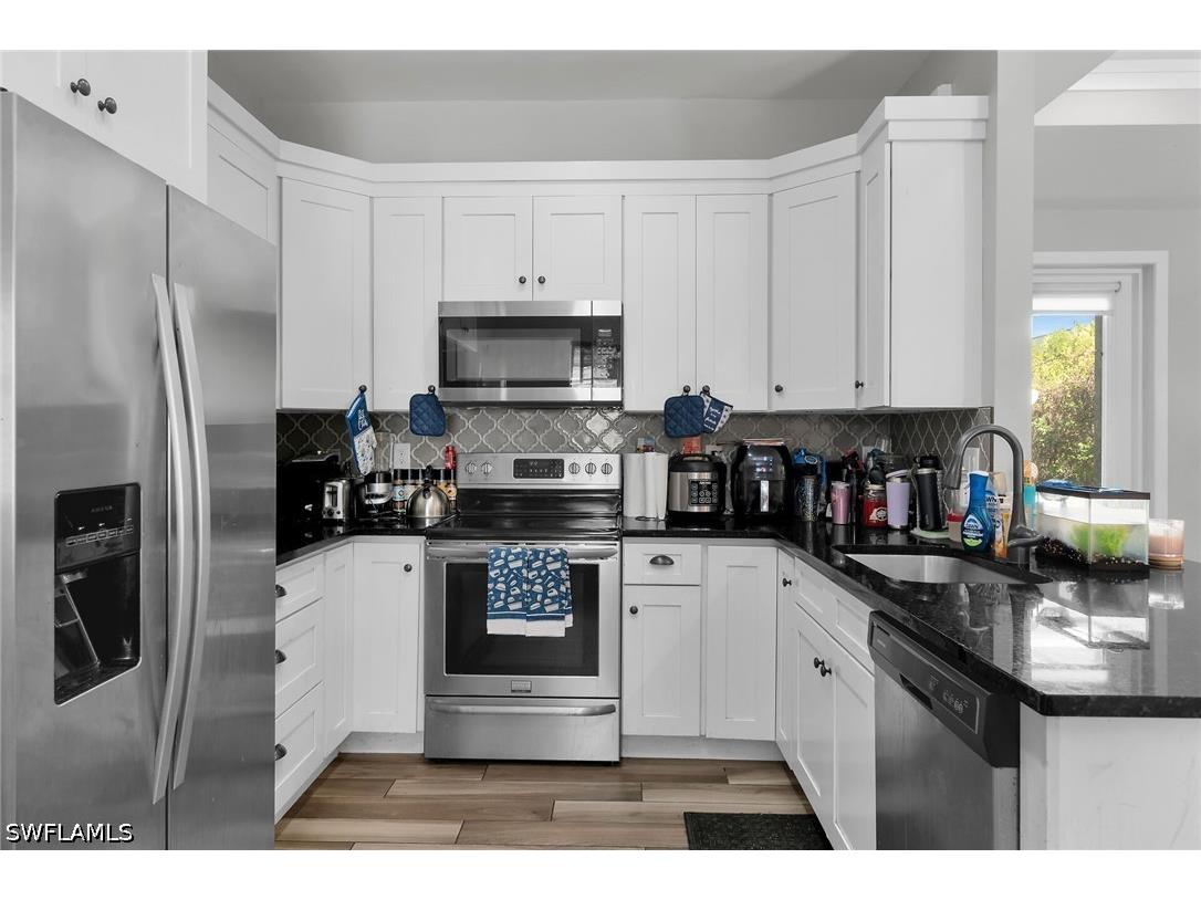 1386 Rosemary Lane Naples FL 34103 226015621 image5