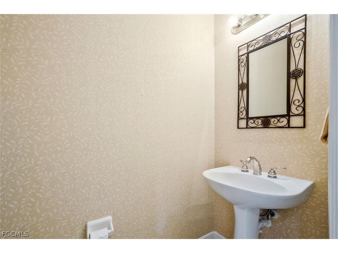 13860 Avon Park Circle #104 Fort Myers FL 33912 2026011938 image20