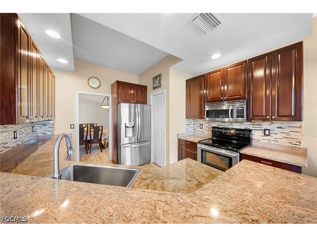 13861 Avon Park Circle #103 Fort Myers FL 33912 2026013389 image13