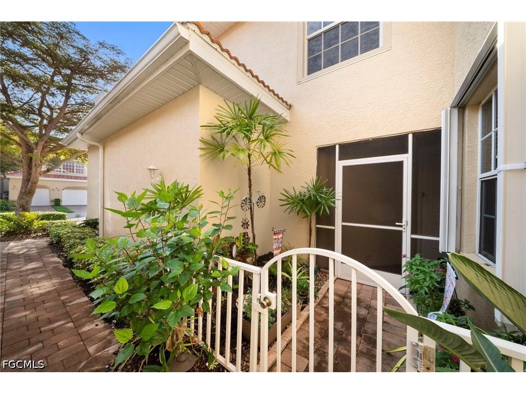 13861 Avon Park Circle #103 Fort Myers FL 33912 2026013389 image2