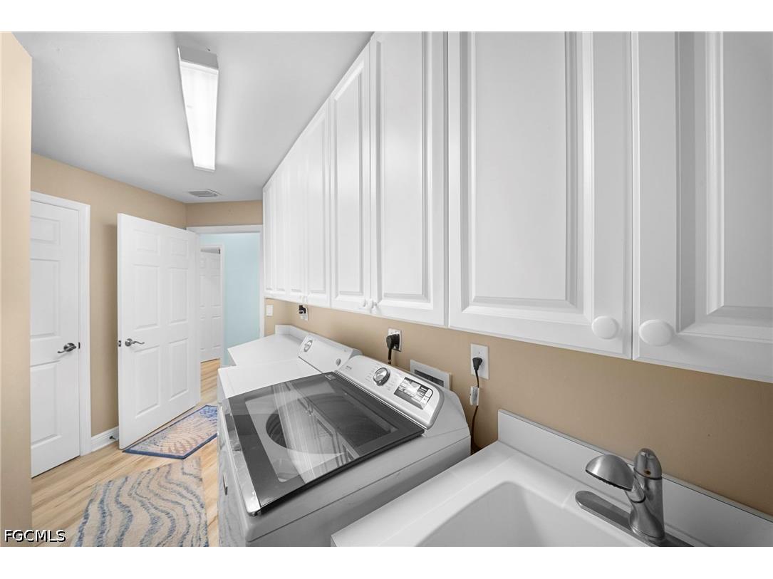 13861 Avon Park Circle #103 Fort Myers FL 33912 2026013389 image34