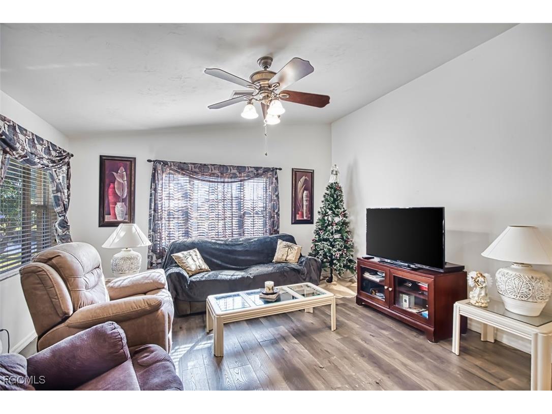 13867 Lazy Lane Fort Myers FL 33905 2025017999 image15