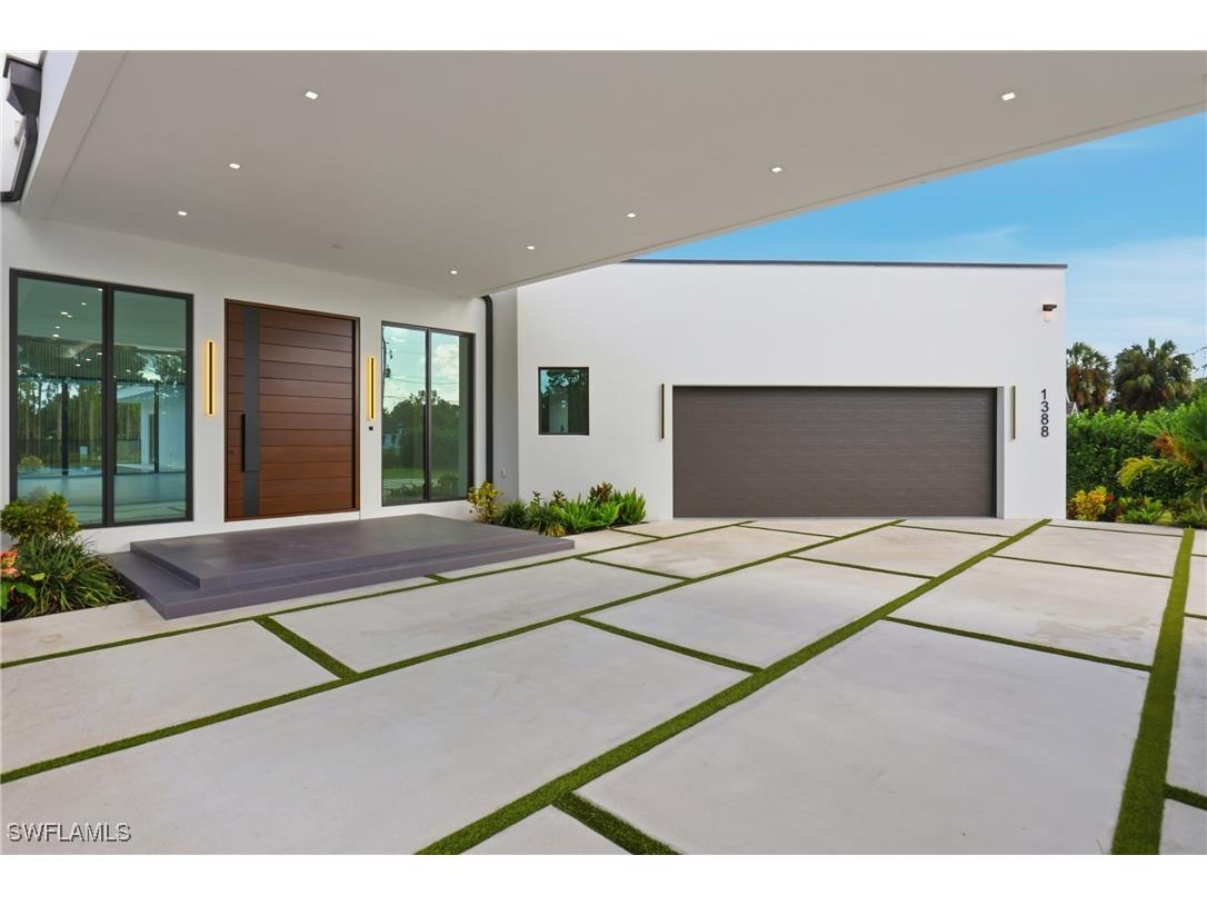 1388 Everglades Boulevard N Naples FL 34120 226005237 image2