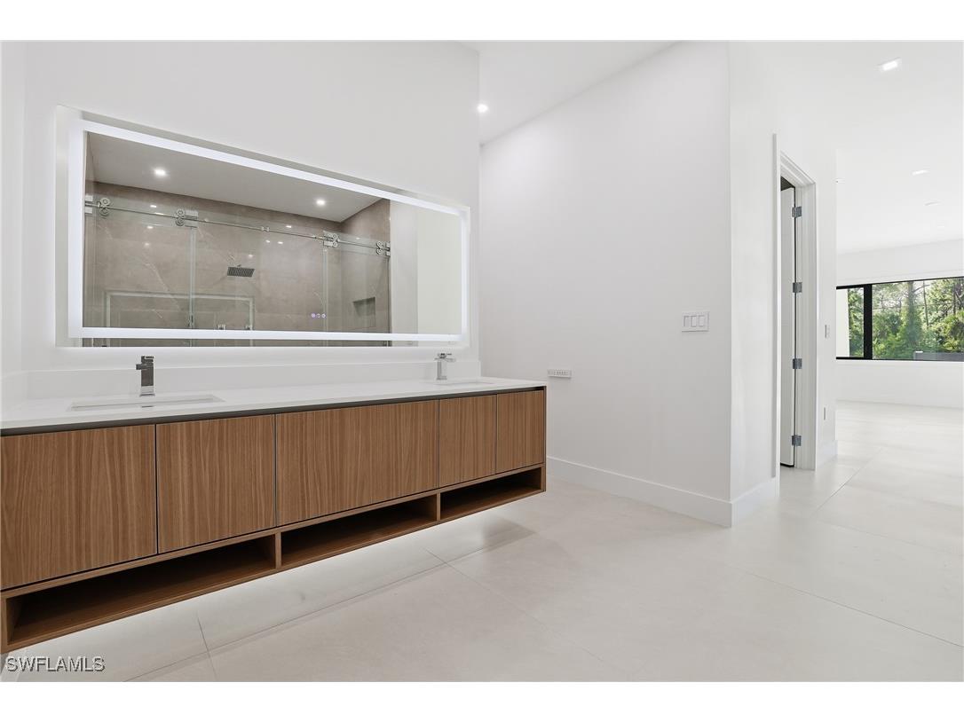 1388 Everglades Boulevard N Naples FL 34120 226005237 image32