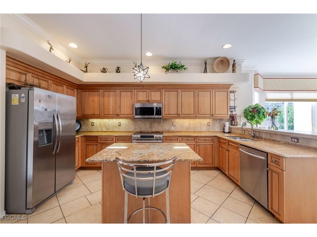 13881 Blenheim Trail Road Fort Myers FL 33908 2025014201 image15