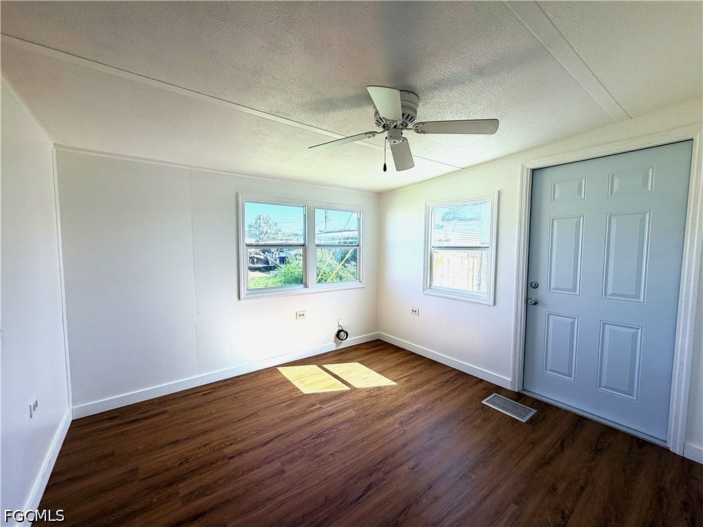 139 Gaslight Avenue North Fort Myers FL 33917 2026031628 image10
