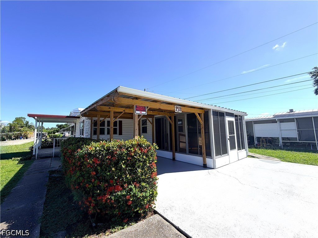 139 Gaslight Avenue North Fort Myers FL 33917 2026031628 image3
