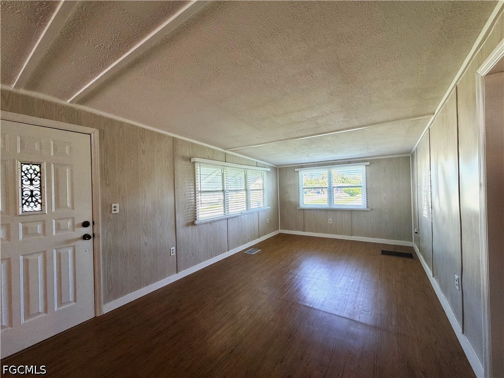 139 Gaslight Avenue North Fort Myers FL 33917 2026031628 image5