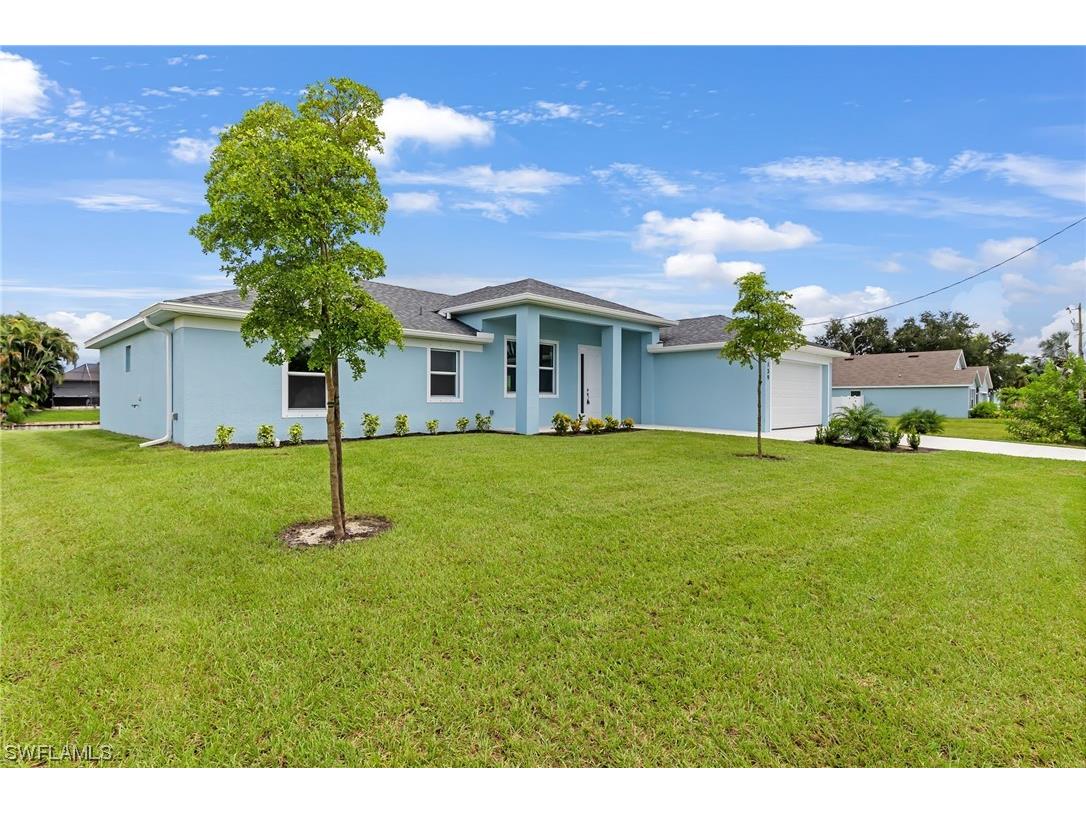 139 SE 1st Place Cape Coral FL 33990 223082470 image1
