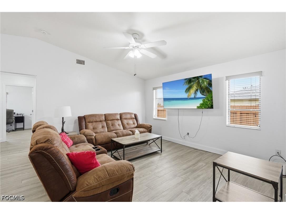 139 SE 30th Street Cape Coral FL 33904 2026024854 image17