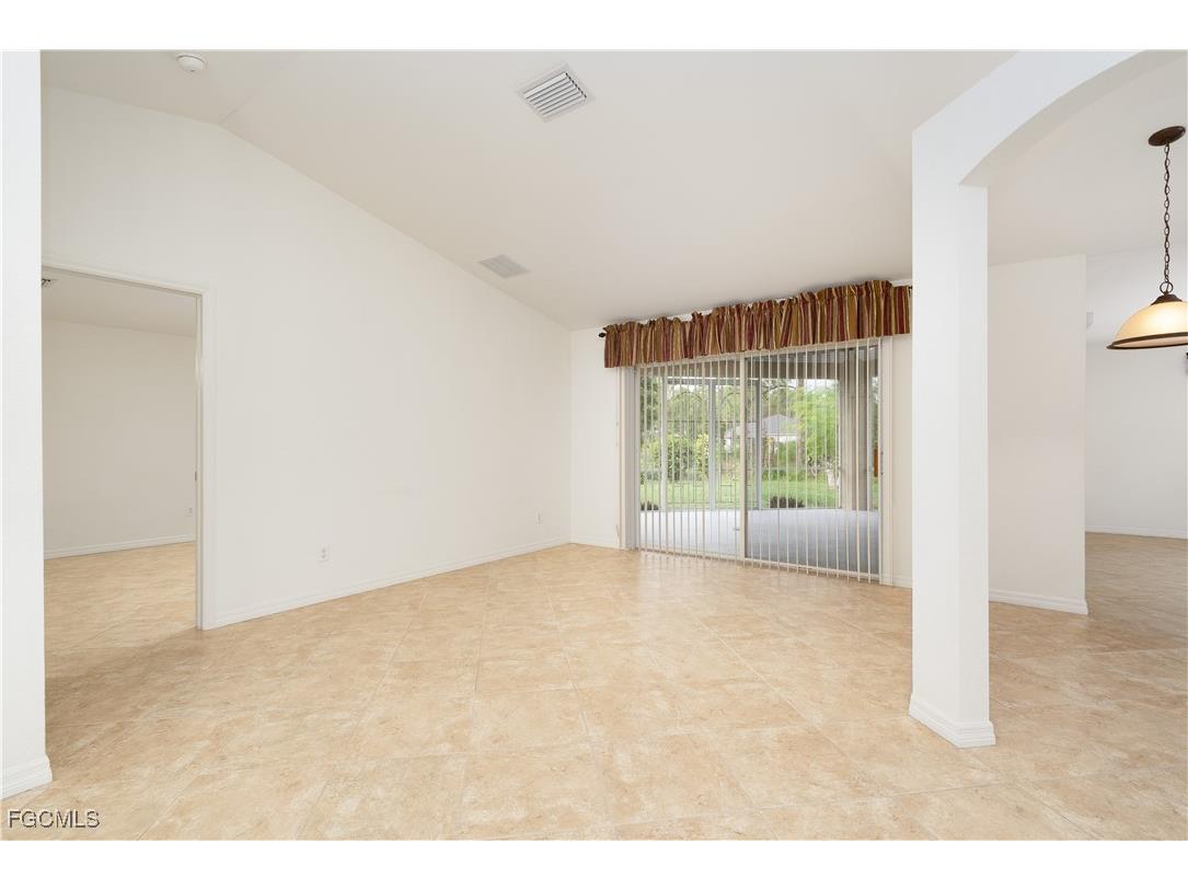 139 Sanborn Drive Lehigh Acres FL 33972 2025014861 image10