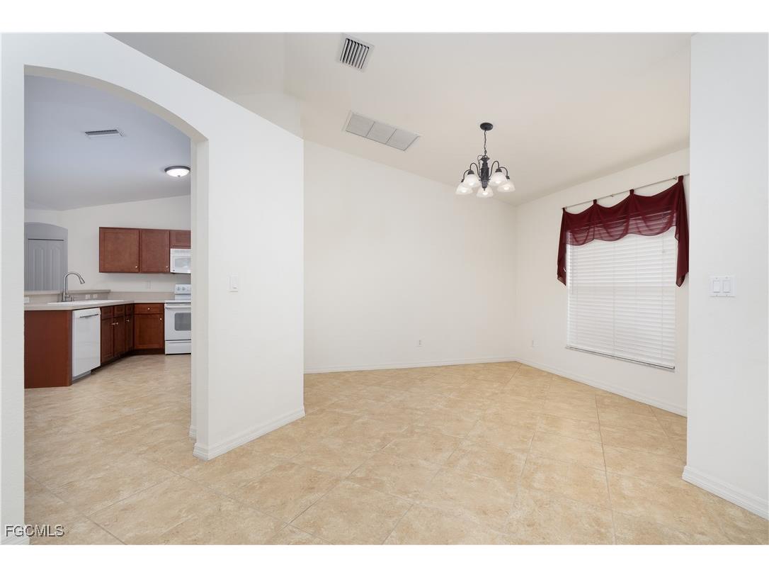 139 Sanborn Drive Lehigh Acres FL 33972 2025014861 image15