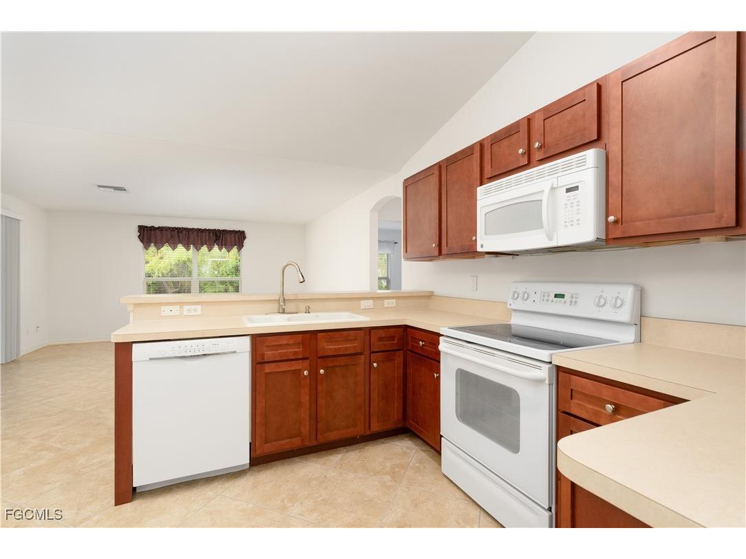 139 Sanborn Drive Lehigh Acres FL 33972 2025014861 image17