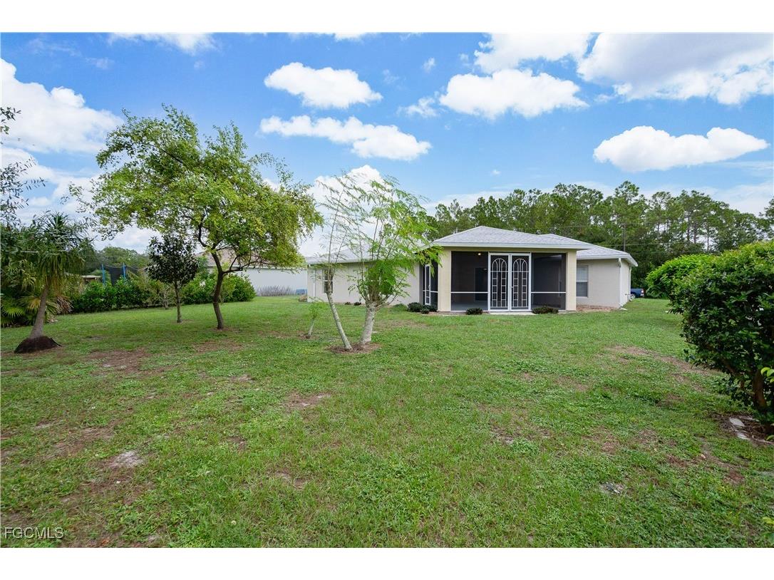 139 Sanborn Drive Lehigh Acres FL 33972 2025014861 image6