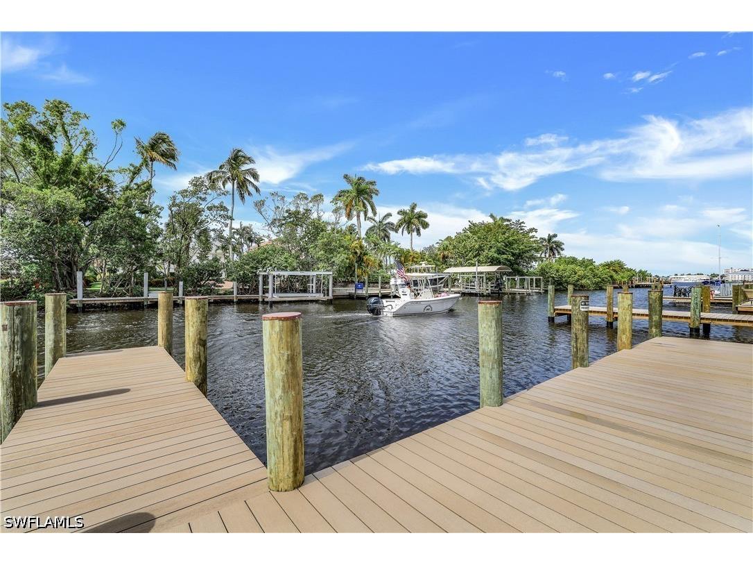 1390 Chesapeake Avenue #1390 Naples FL 34102 226013181 image3